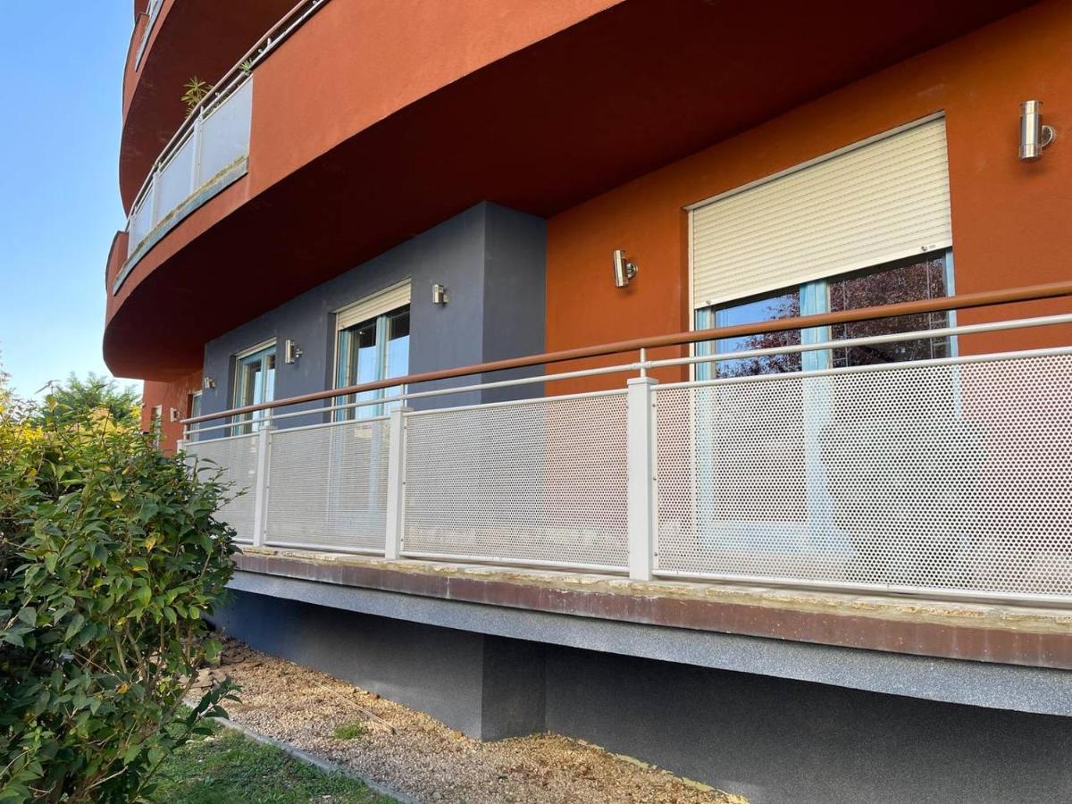 Rosehill Garden Family Villa With A Great Budapest View Exteriör bild